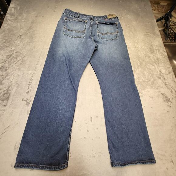 Wrangler Jeans Mens 34x29 Blue Relaxed Boot Premium Quality Denim Comfort Fit - Picture 8 of 9